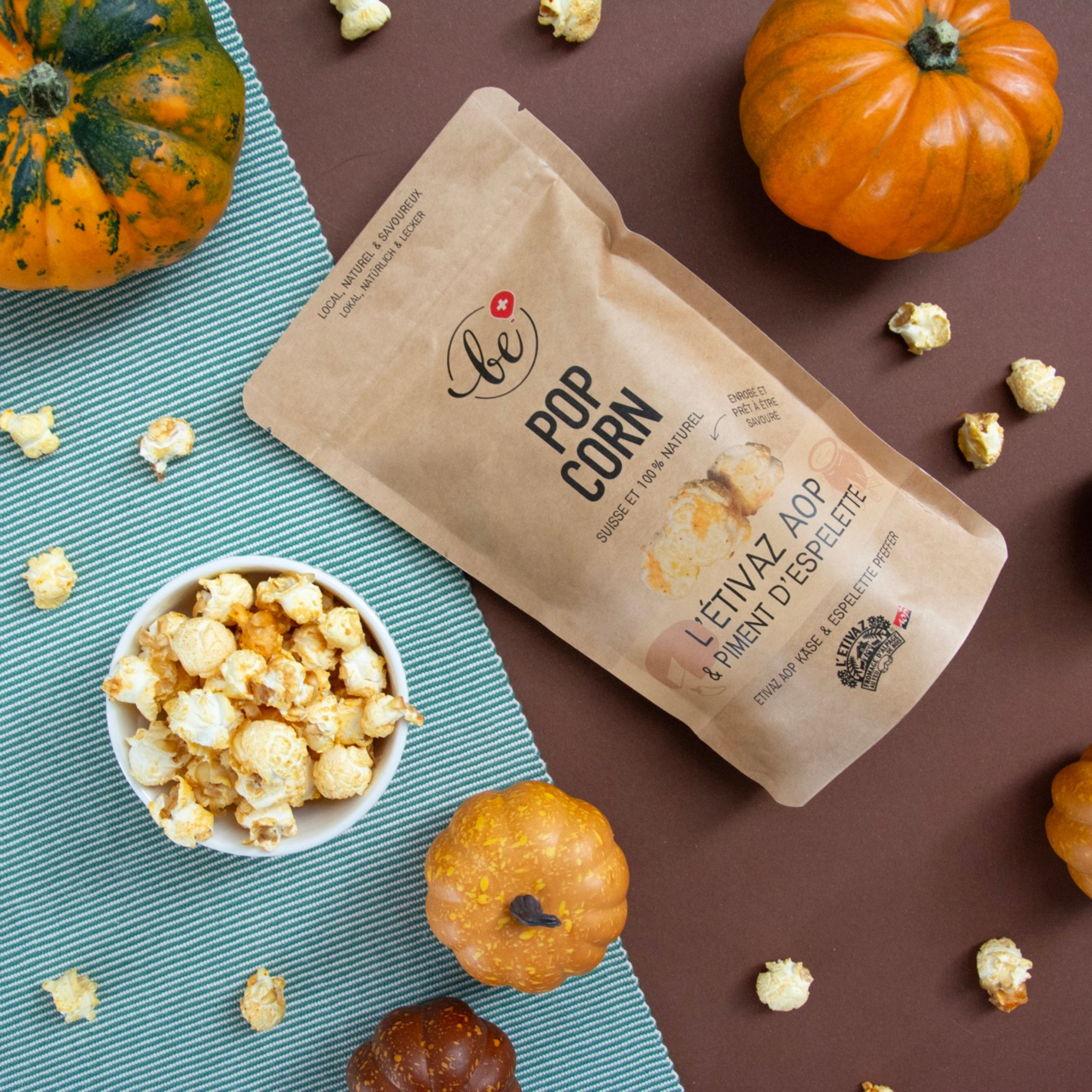Photo lifestyle du popcorn à l’Étivaz AOP et piment d'espelette